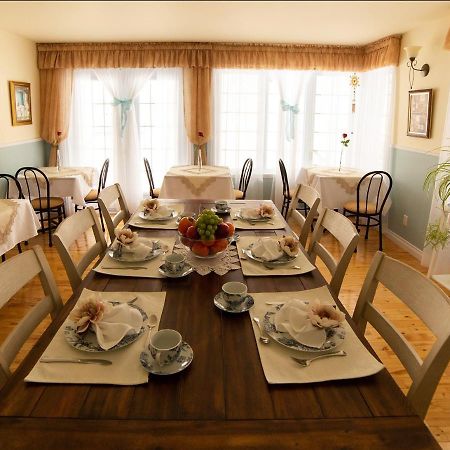 Bed and breakfast Au coeur de Saint-Sauveur-des-Monts Extérieur photo