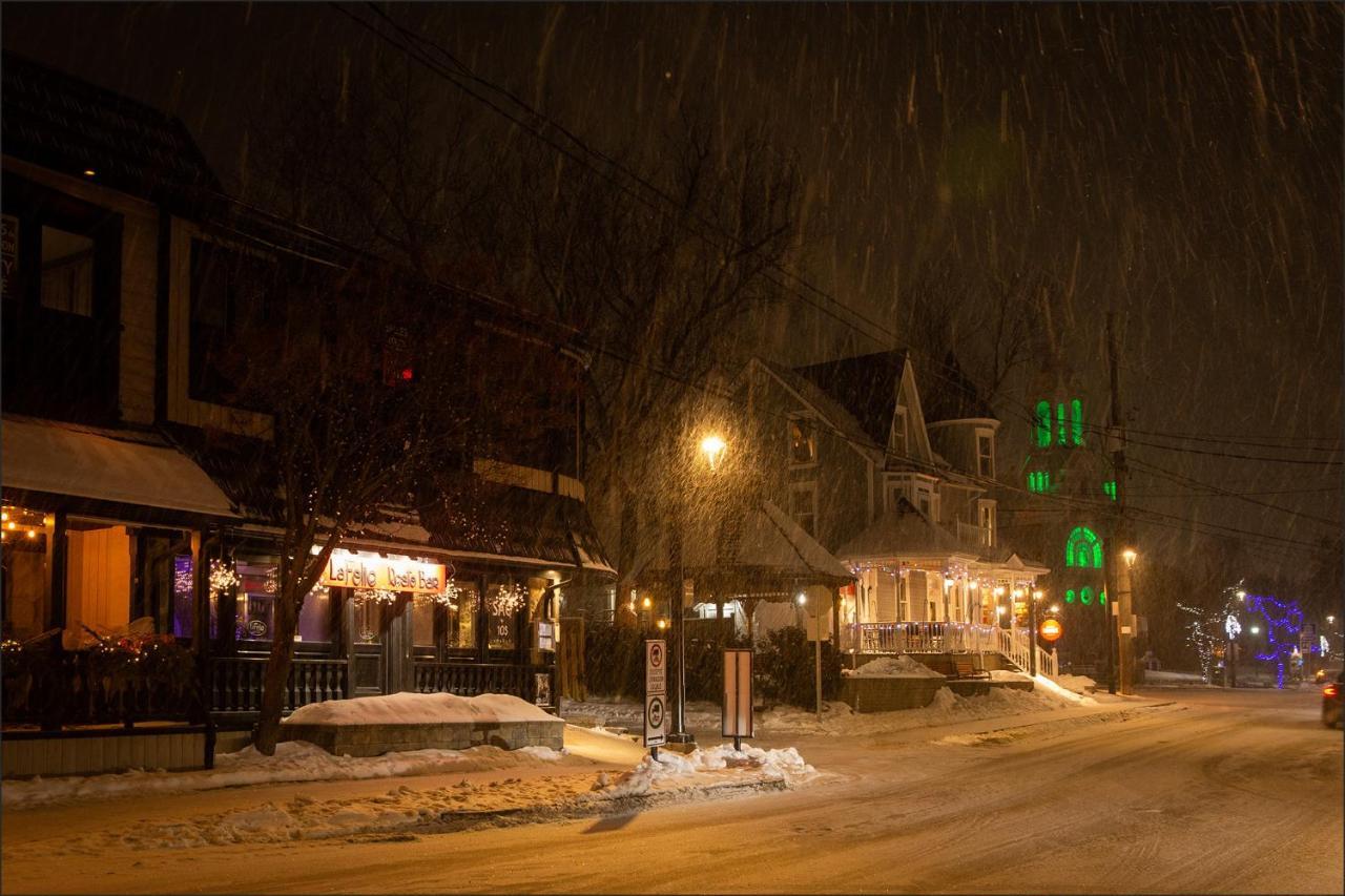 Bed and breakfast Au coeur de Saint-Sauveur-des-Monts Extérieur photo